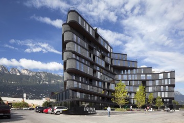 High Park, Monterey, Mexico, Rojkind Arquitectos | Photo by Adrian Llaguno