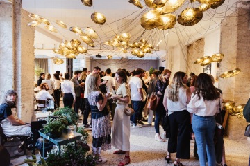 (c) FvF Friends Space