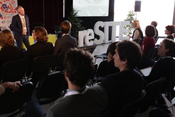 Martin Barry at the opening of the WIN-WIN conference.