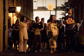 Night Seeing™ tours with Leni Schwendiger at reSITE 2017 festival. (c)Tomas Princ.