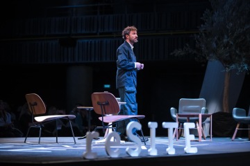 Thomas Heatherwick, founder of Heatherwick Studio speaking at reSITE 2019 | Photo courtesy of Tomáš Princ